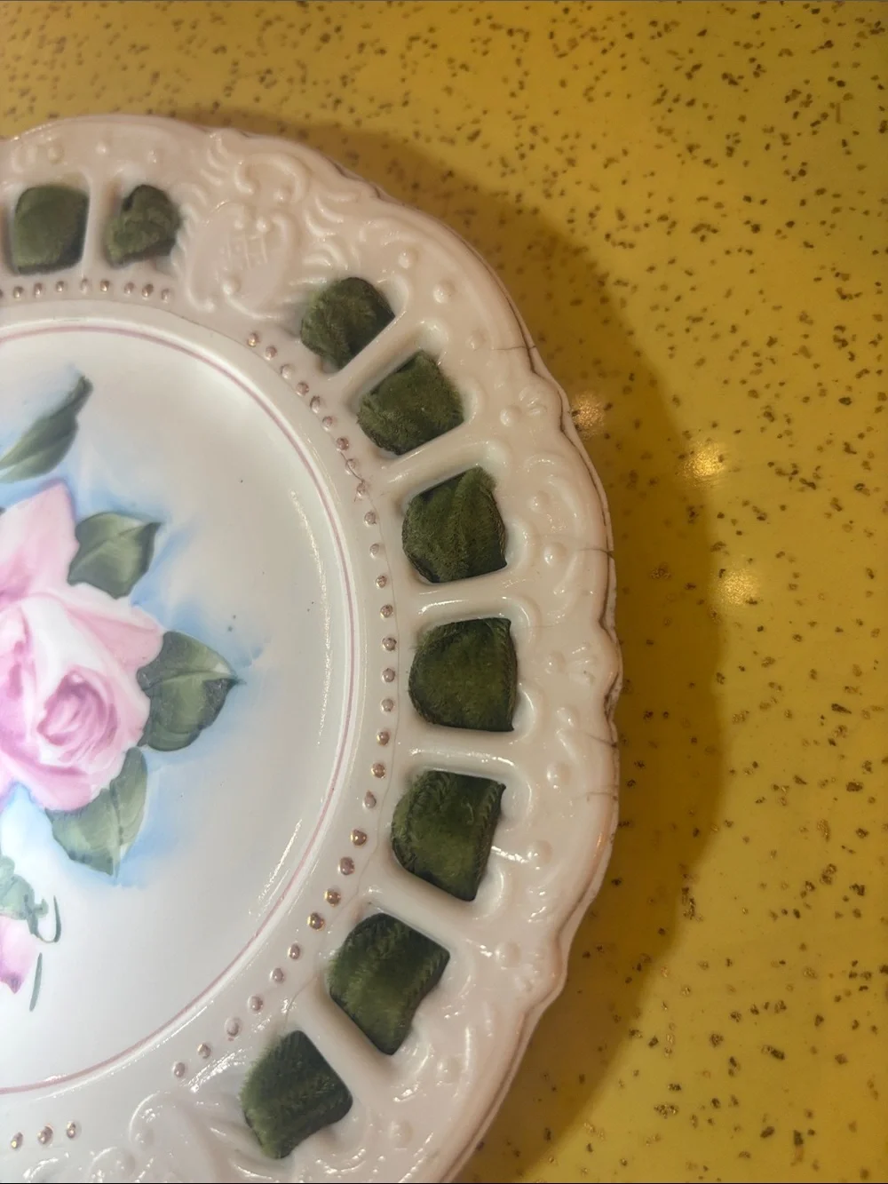 VINTAGE MILK-GLASS HAND PAINTED FLORAL MOTIF DECORATIVE PLATES COTTAGECORE!